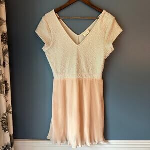 Pins and needles ivory and‎ blush dress